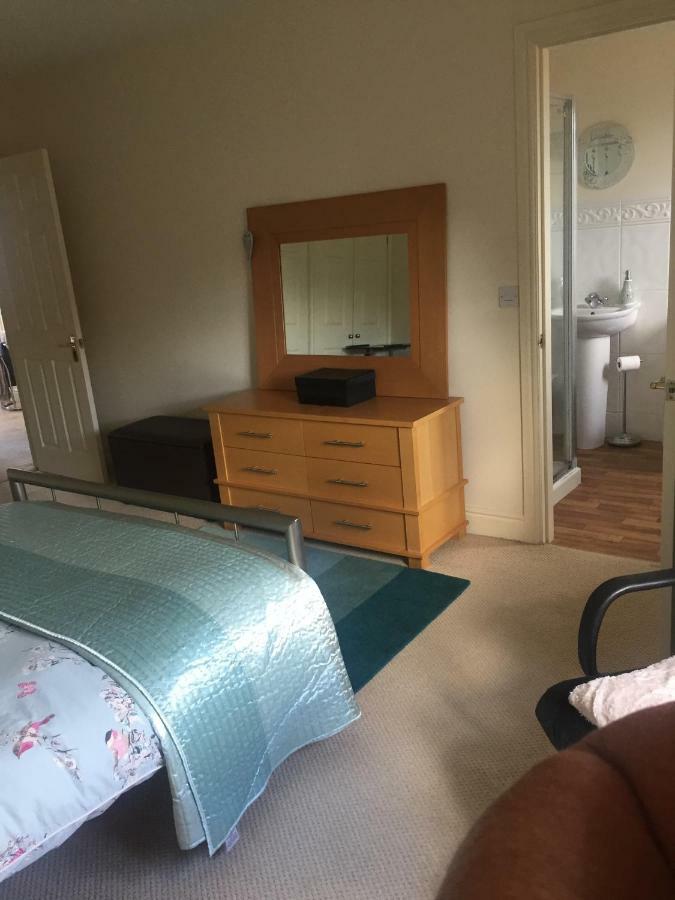 Homestay Highbury House, Warm And Welcoming. Darlington (Durham)